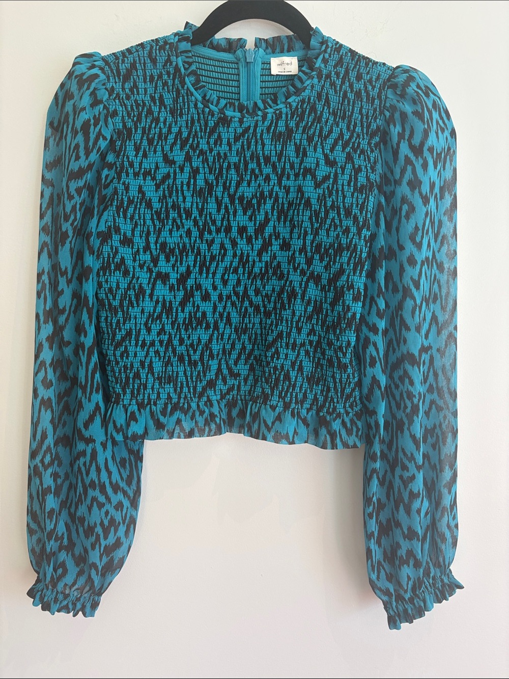 Wilfred by Aritzia Teal Leopard Print Smocked Blouse – Size Small